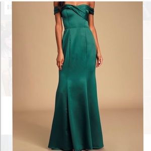 Lulus Green Satin Mermaid gown
